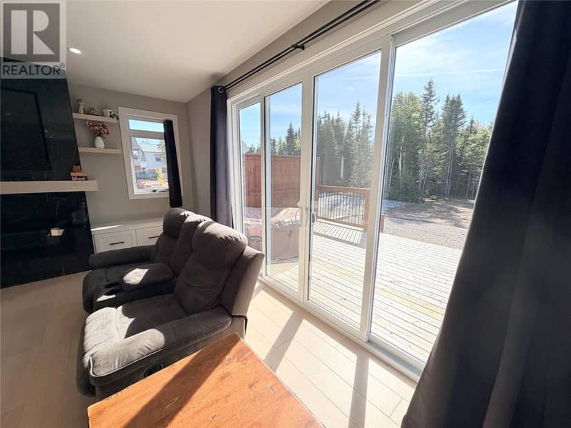 17 Murdoch Drive — photo 18 of 38