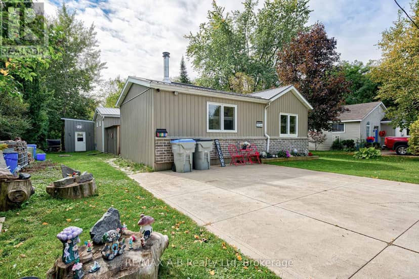 195 Cedar Road, Perth East, photo 2