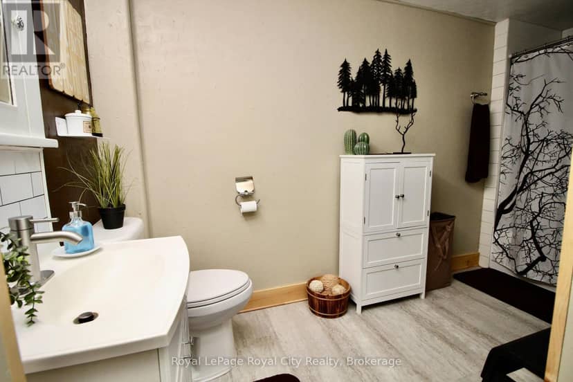 295 Killaly Street E — photo 20 of 40