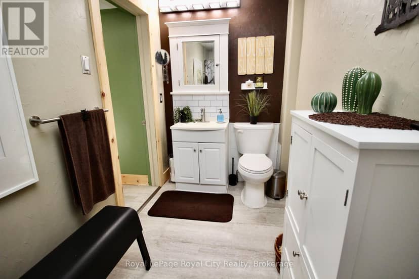 295 Killaly Street E — photo 18 of 40