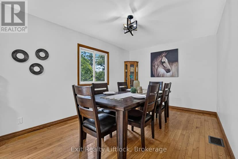3 Basswood Street — photo 17 of 40