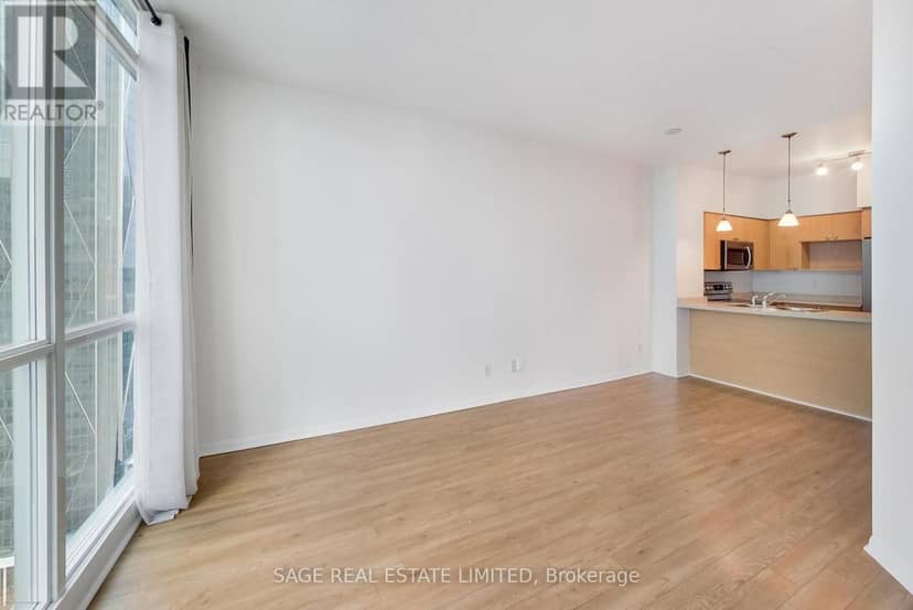 3401 - 18 Yonge Street — photo 23 of 40