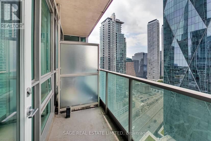 3401 - 18 Yonge Street — photo 29 of 40