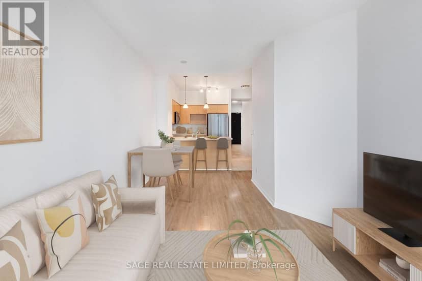 3401 - 18 Yonge Street — photo 3 of 40