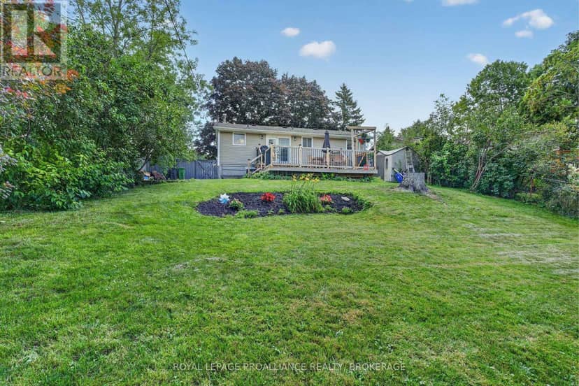 691 Aylmer Crescent — photo 33 of 40