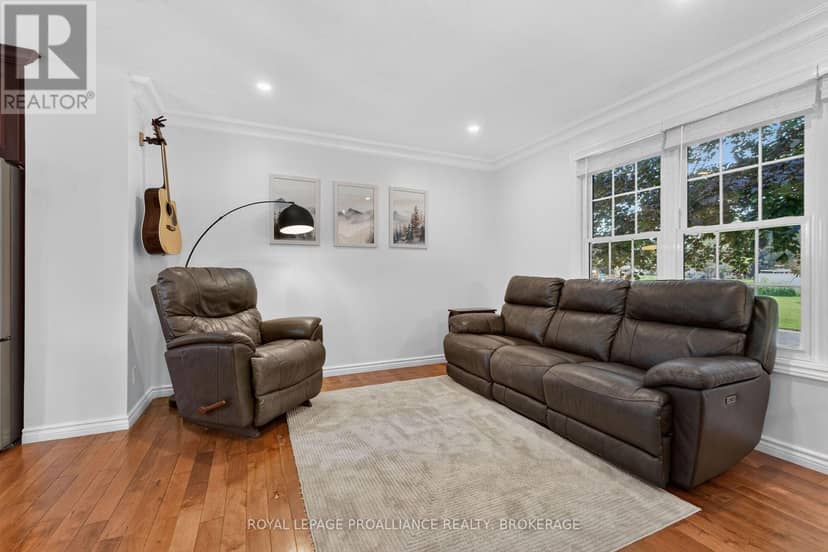 691 Aylmer Crescent, Kingston, photo 6