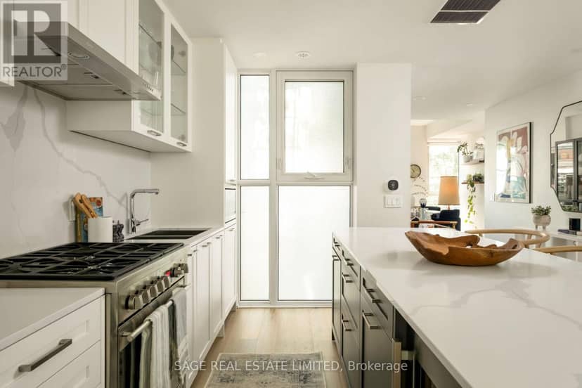 TH01 - 1331 Queen Street E — photo 5 of 40