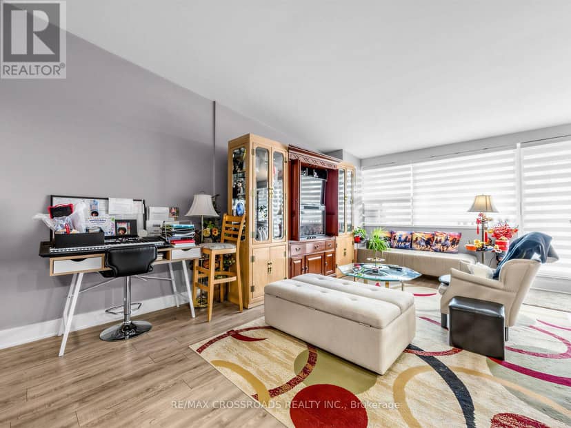 504 - 4060 Lawrence Avenue E, Toronto, photo 4