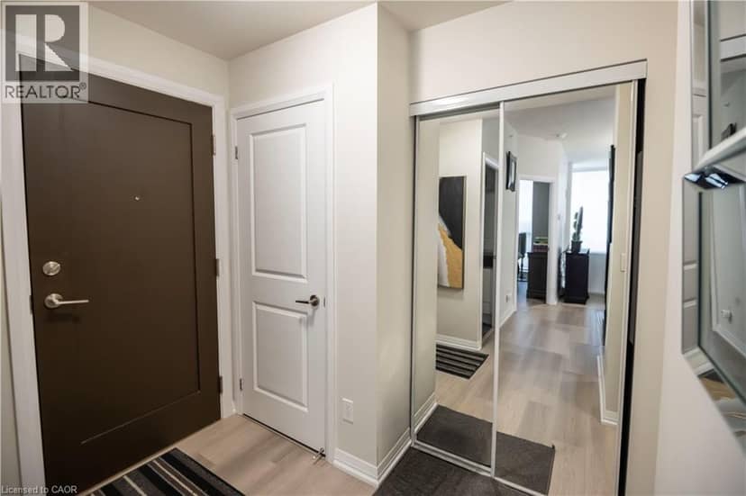 75 EGLINTON Avenue W Unit# 1601, Mississauga, photo 2