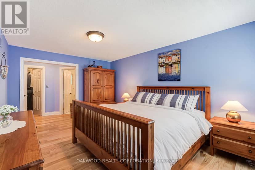 486 Greenock Drive — photo 19 of 40