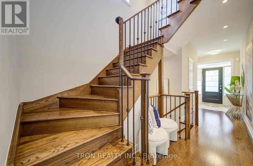33 Mazarine Lane, Richmond Hill, photo 8