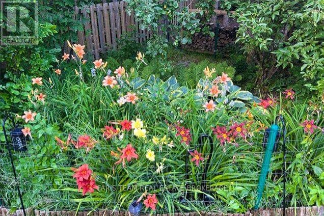 47 Georgias Walk — photo 39 of 39