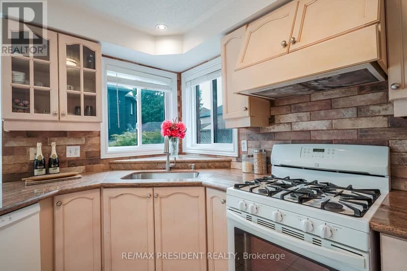 13 Tarquini Crescent — photo 29 of 40