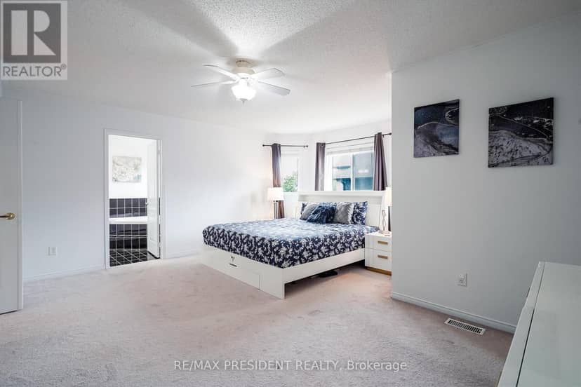 13 Tarquini Crescent — photo 35 of 40