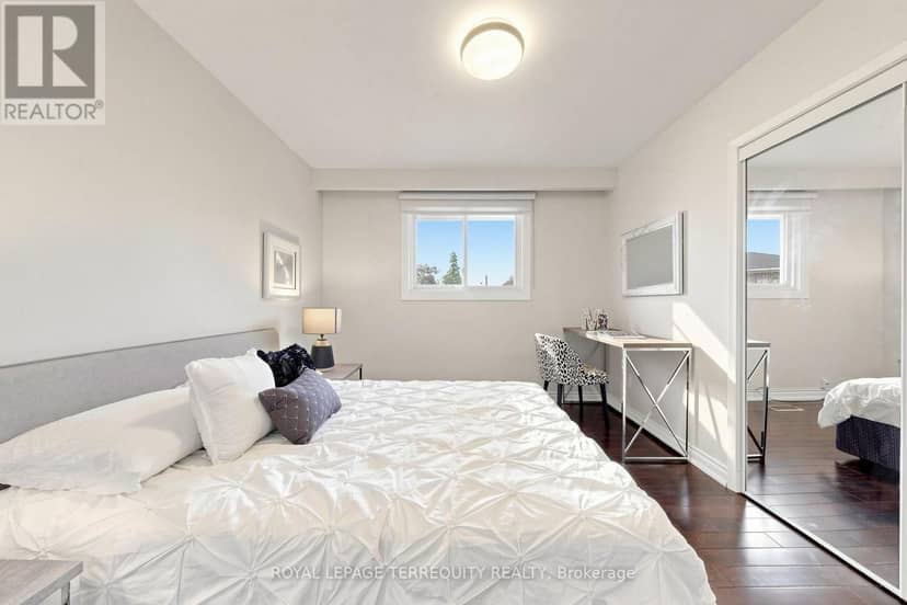 6 Fulwell Crescent — photo 30 of 40