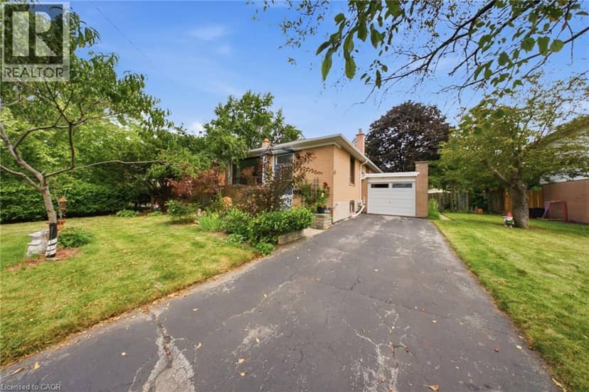 88 CAVEHILL Crescent — photo 2 of 29