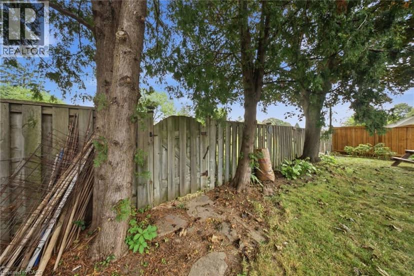 88 CAVEHILL Crescent — photo 23 of 29