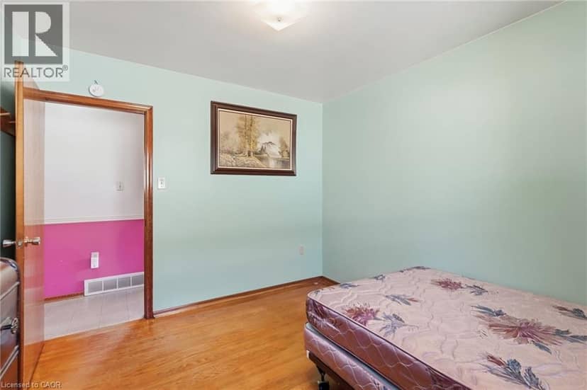 234 NORMANHURST Avenue — photo 13 of 36