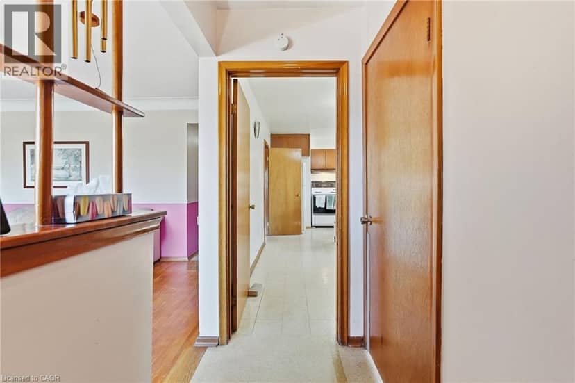 234 NORMANHURST Avenue — photo 5 of 36
