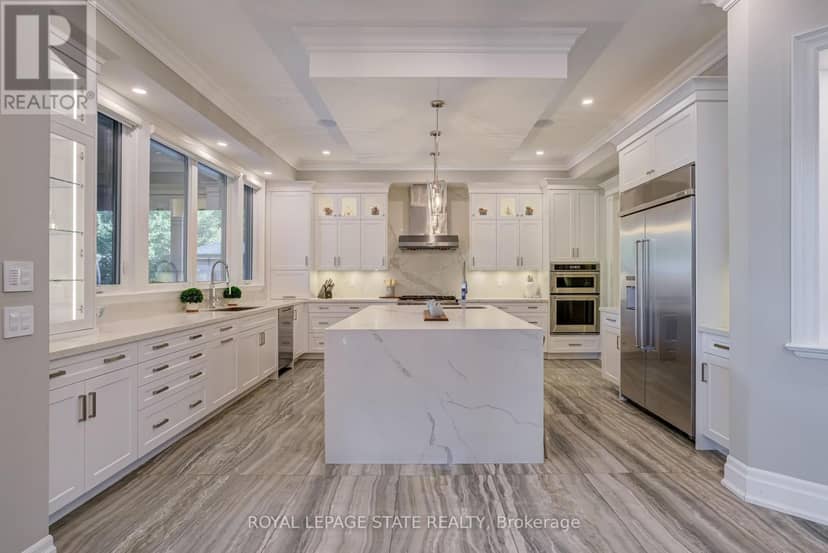 100 Seneca Drive — photo 15 of 40