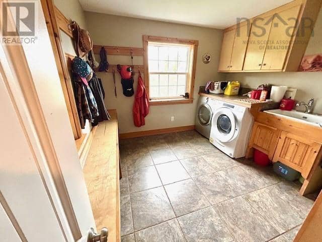 1143 Upper River John Road — photo 10 of 40