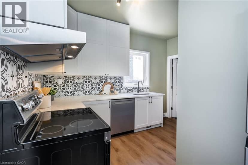 69 YORK Street — photo 21 of 31