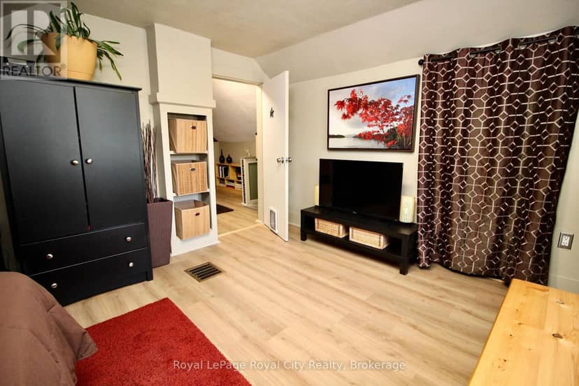 295 Killaly Street E — photo 32 of 40