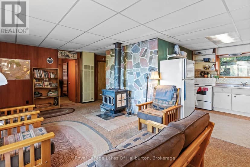 1081 Hadley Lane — photo 21 of 40