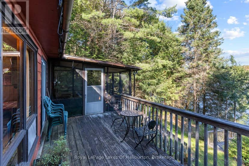 1081 Hadley Lane — photo 14 of 40