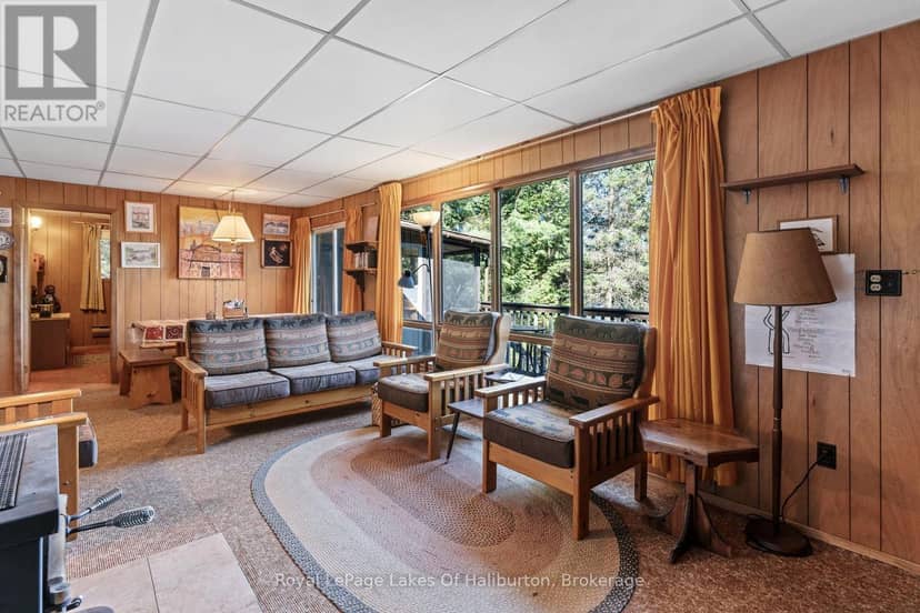 1081 Hadley Lane — photo 19 of 40
