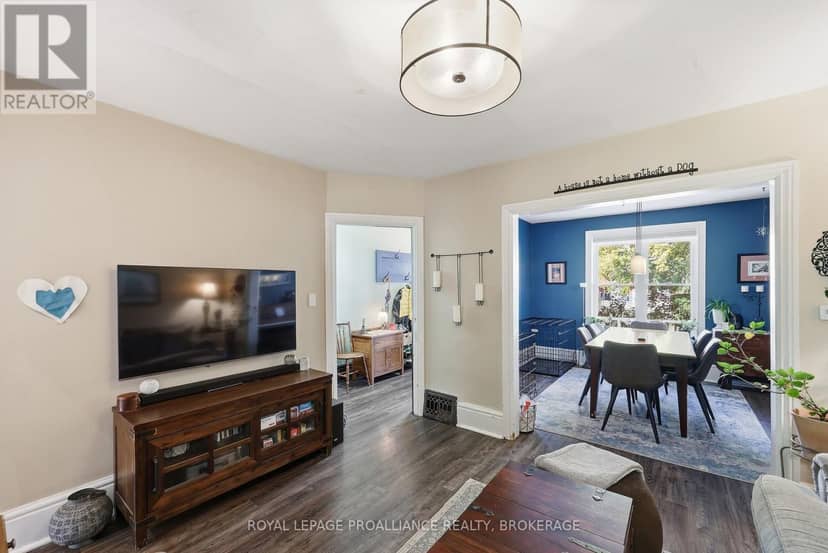 535 Albert Street — photo 27 of 40