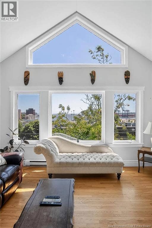 11 Harbour Terrace — photo 9 of 40