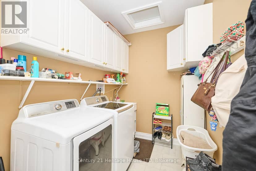 3290 Evadere Avenue — photo 17 of 40