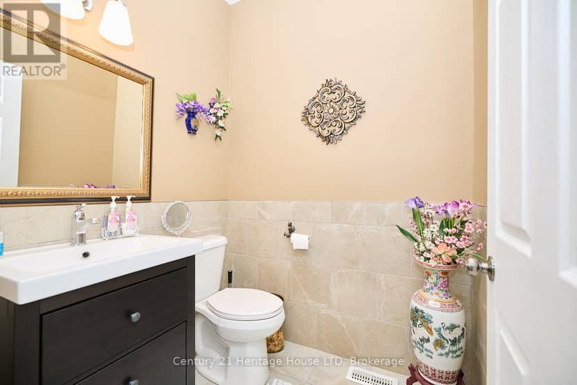 3290 Evadere Avenue — photo 18 of 40