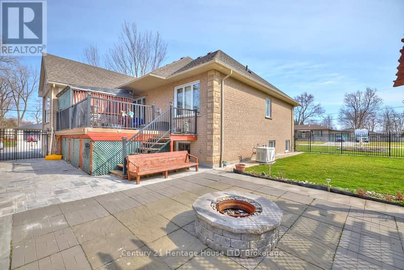 3290 Evadere Avenue — photo 38 of 40
