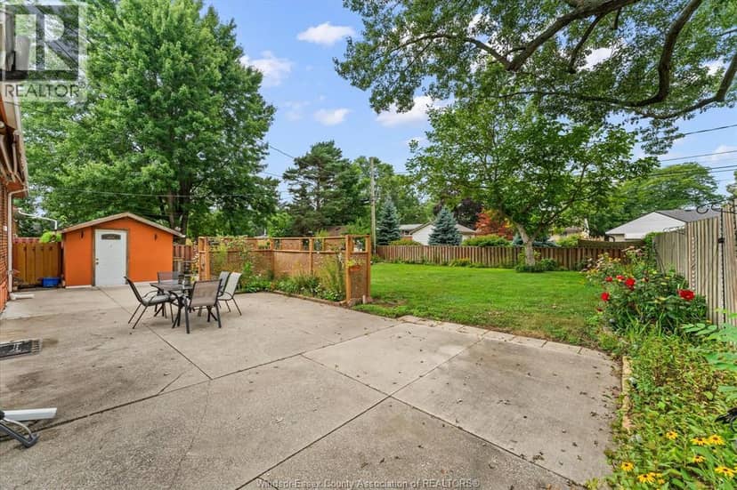 3163 Curry AVENUE — photo 23 of 33