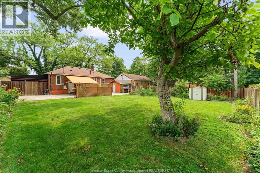 3163 Curry AVENUE — photo 32 of 33