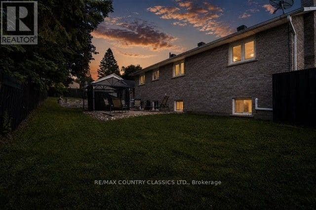 158 Bridge Street W, Bancroft, photo 4