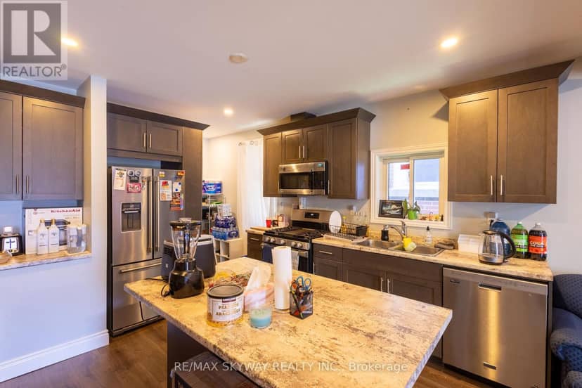1160 Elm Avenue — photo 8 of 28