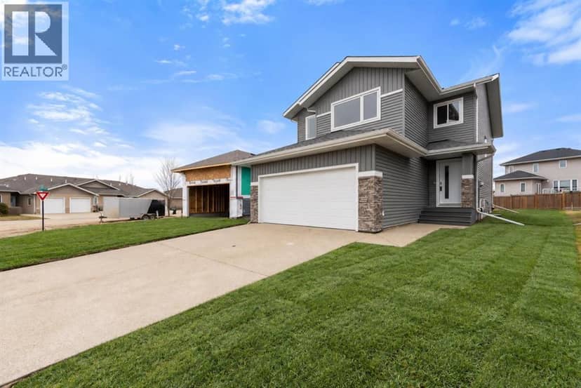 7503 38A Avenue, Camrose, photo 2