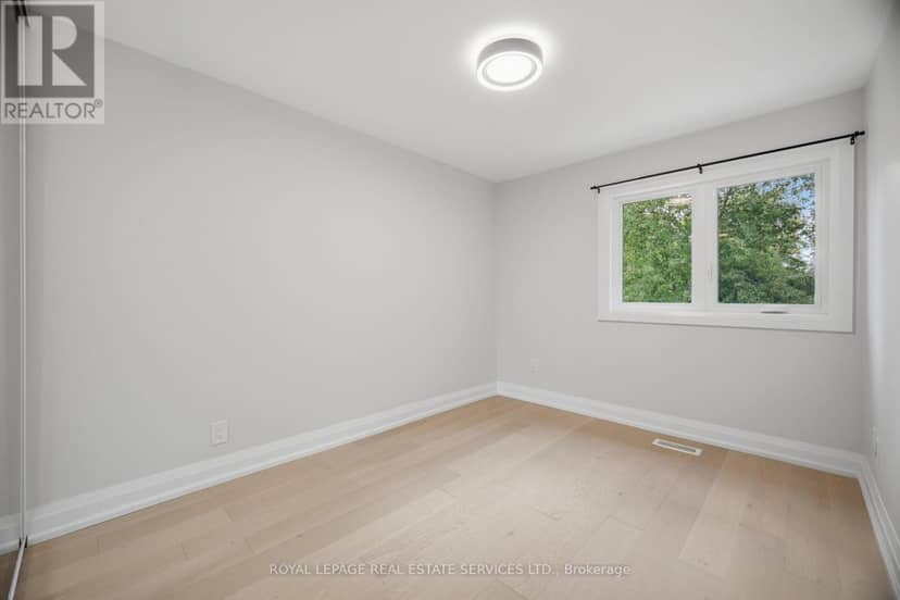 17 - 2411 Sovereign Street — photo 17 of 29