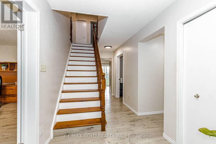 74 Parkplaza Drive S, Hamilton, photo 7