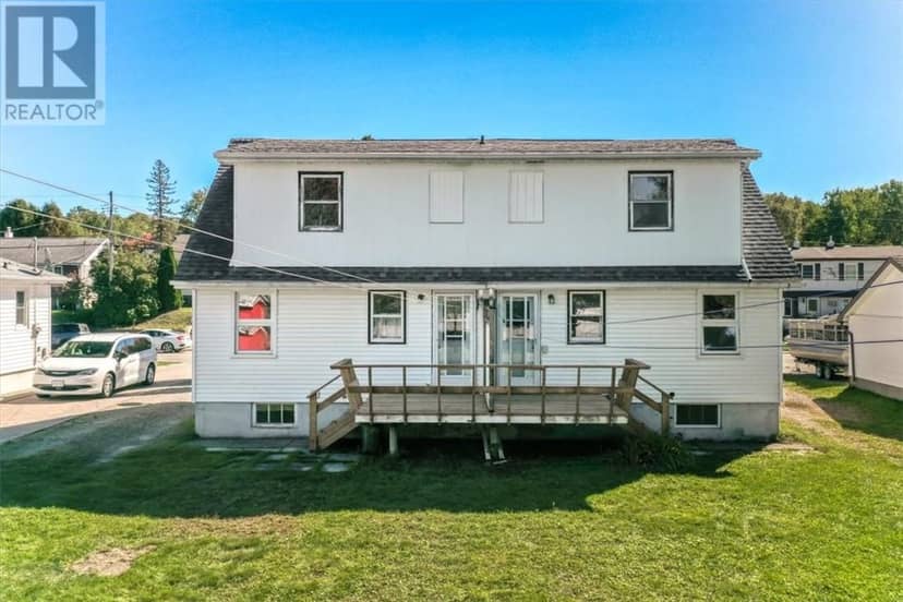 35-35A Fir Street, Onaping, photo 2