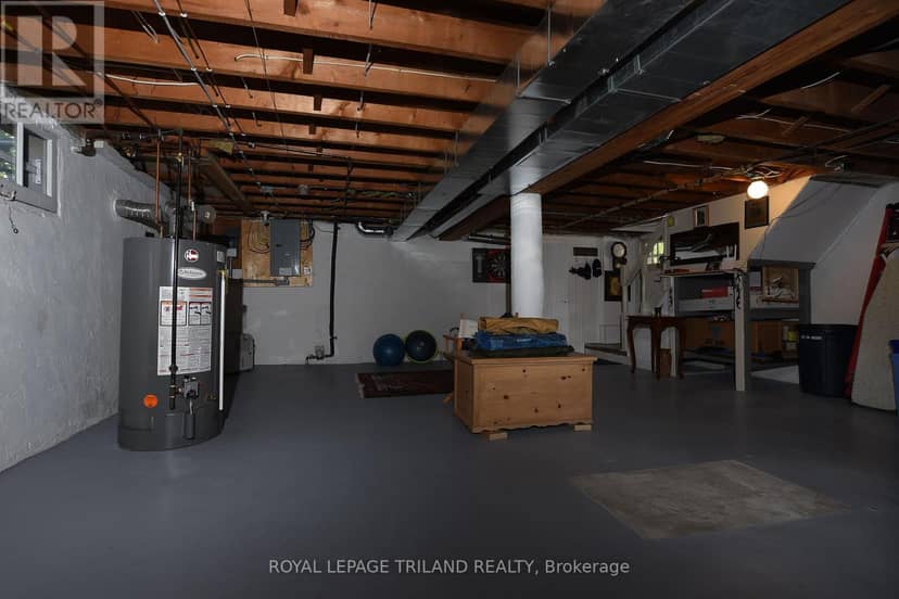 580 St James Street — photo 17 of 23
