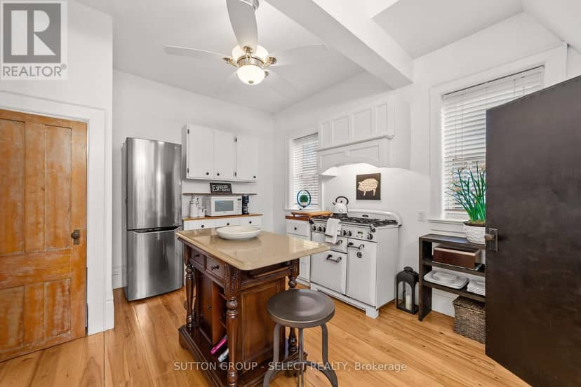 65 Bruce Street — photo 17 of 40