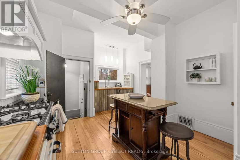 65 Bruce Street — photo 18 of 40