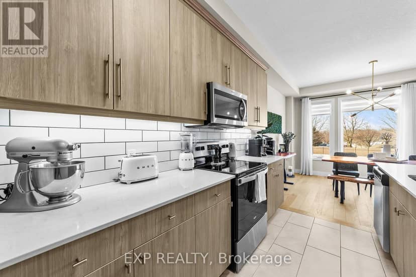 39 - 177 Edgevalley Road — photo 12 of 40