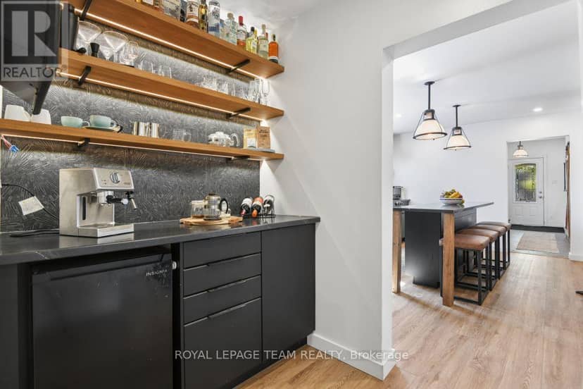 321 Mona Avenue — photo 10 of 32