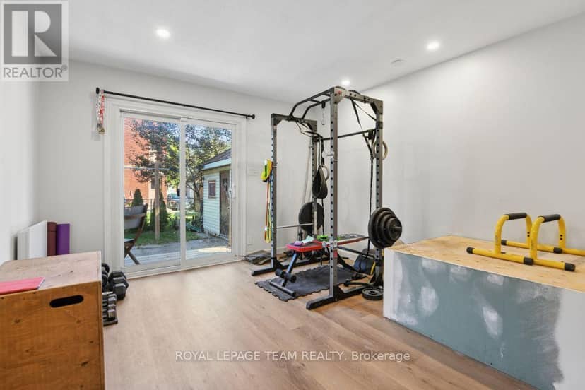 321 Mona Avenue — photo 11 of 32