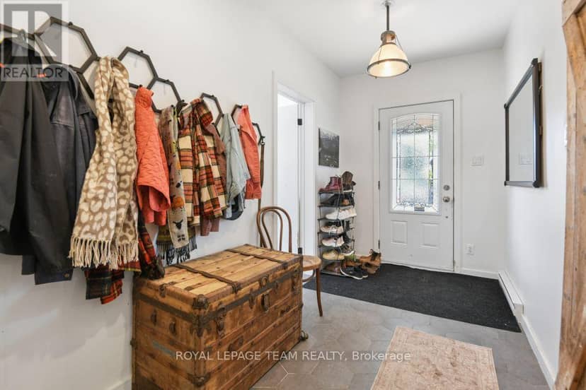 321 Mona Avenue, Ottawa, photo 4